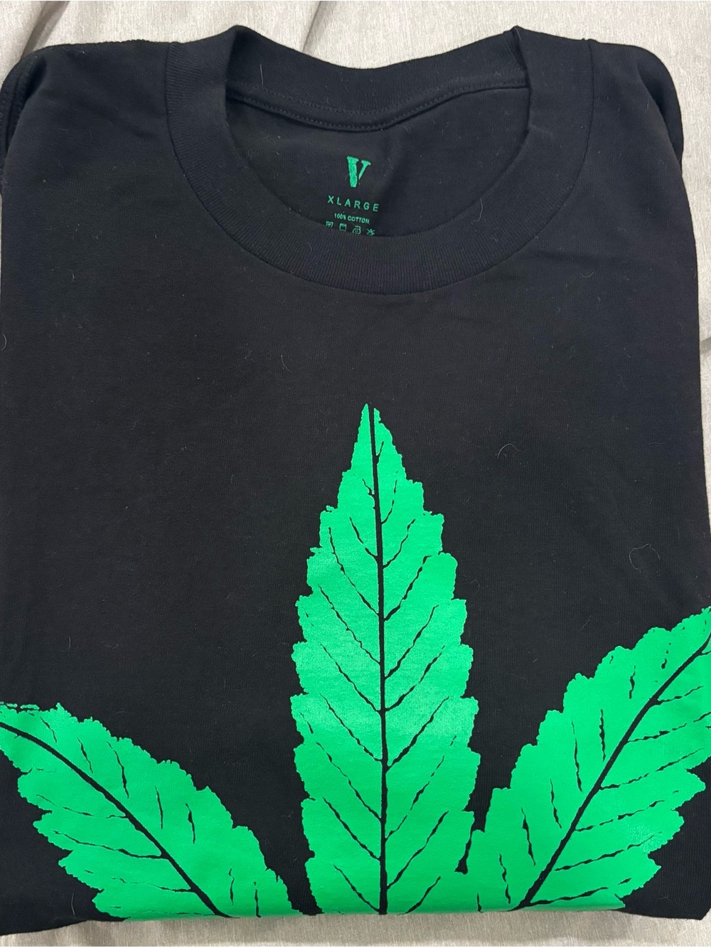 VLONE Black T-Shirt with Green Leaf Graphic - XLarge
